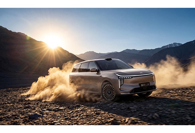 25.98���� �Ǽ�LS8�ع�30���콢SUV��ֵ